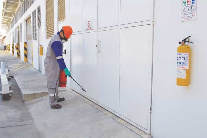 Desinsectación de naves industriales