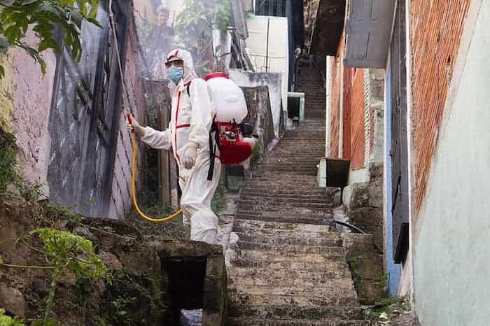 Tratamiento de desinfección en un lugar externo